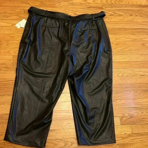 Bar III Womens Black Faux Leather High Rise Cropped Wide Leg Pants Plus NWT 3X - Picture 7 of 10